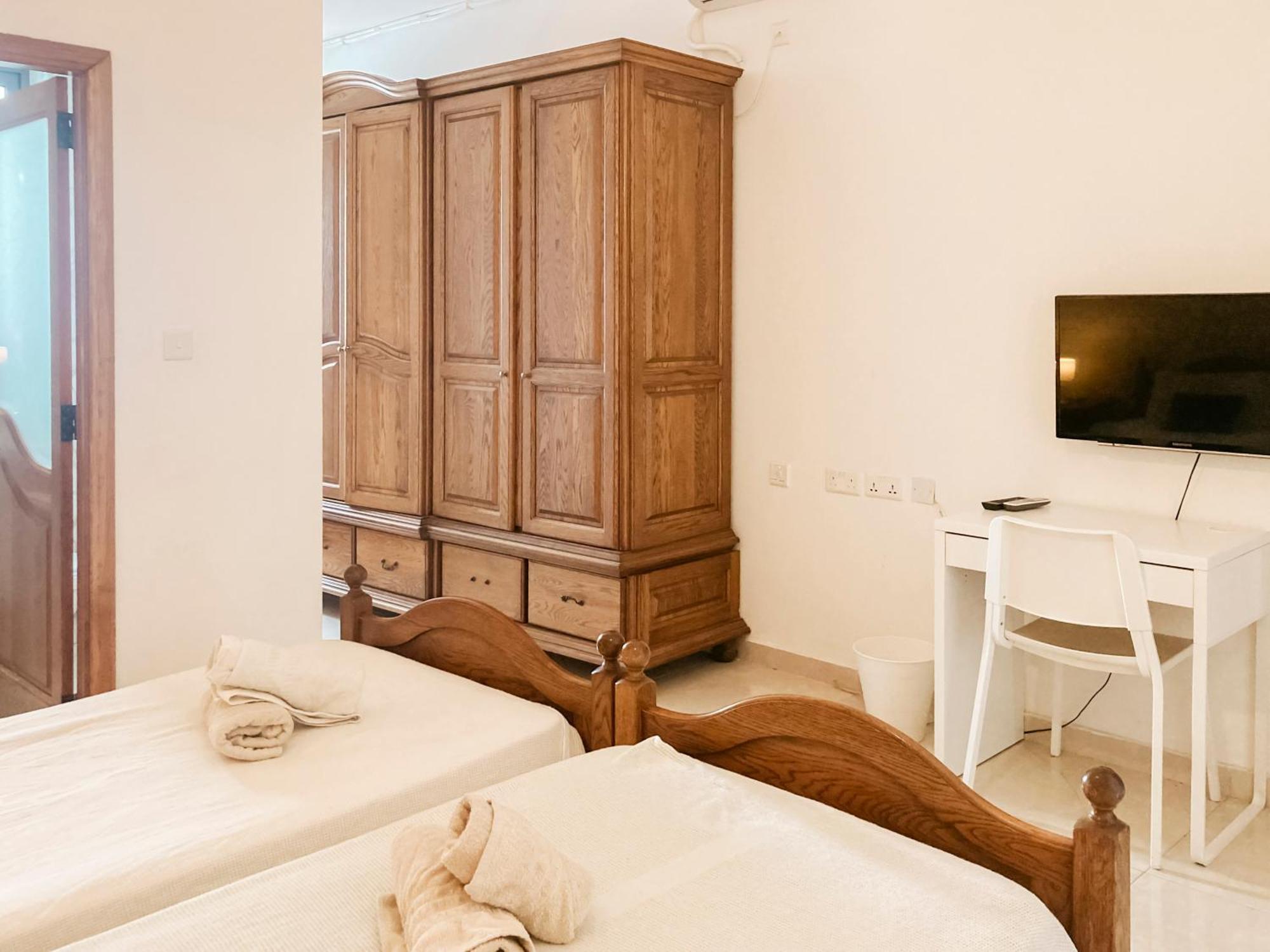 Xl Central Home - Sleeps 10 People Pietà Extérieur photo